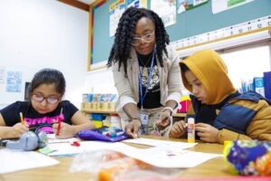 Edgewood student teaching young children